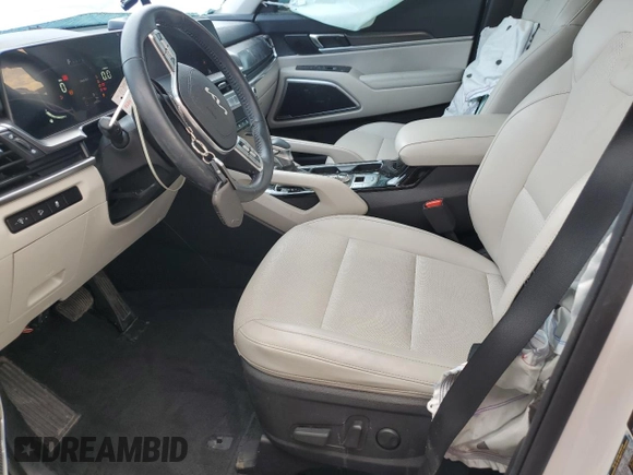 2023 Kia Telluride S with VIN 5XYP6DGCXPG358814, listed as a Copart auction lot 53820505 with 10,329 mi miles and Salvage Title. Bid and sale history available at carsss.com. Image 7.