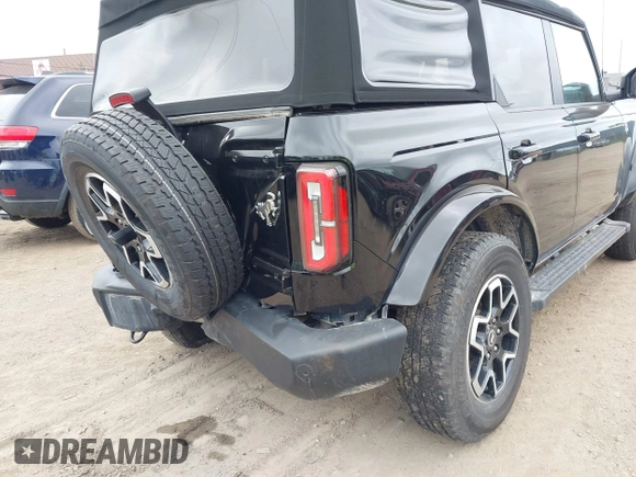 2023 Ford Bronco с VIN 1FMDE5BHXPLA83735, выставлен на аукционе IAAI как лот 42351136 с пробегом 34 737 миль миль и . История ставок и продаж доступна на DreamBid. Изображение 18.
