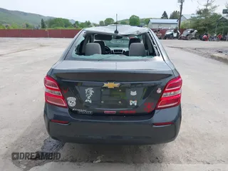 2017 Chevrolet Sonic LS z VIN 1G1JB5SG3H4135041, wystawiony jako IAAI lot #42168751 z przebiegiem 91 312 mil mil oraz . Historia ofert i sprzedaży dostępna na DreamBid. Obrazek 15.