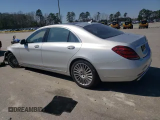 2018 Mercedes-Benz S 560 with VIN WDDUG8GB6JA380370, listed as a Copart auction lot 48717455 with 48,102 mi miles and Salvage Title. Bid and sale history available at carsss.com. Image 2.
