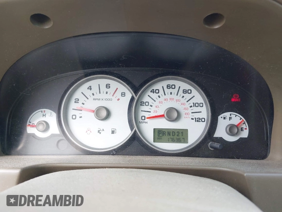 2006 Ford Escape XLT z VIN 1FMYU93166KA44836, wystawiony jako IAAI lot #42104051 z przebiegiem 176 367 mil mil oraz . Historia ofert i sprzedaży dostępna na DreamBid. Obrazek 7.