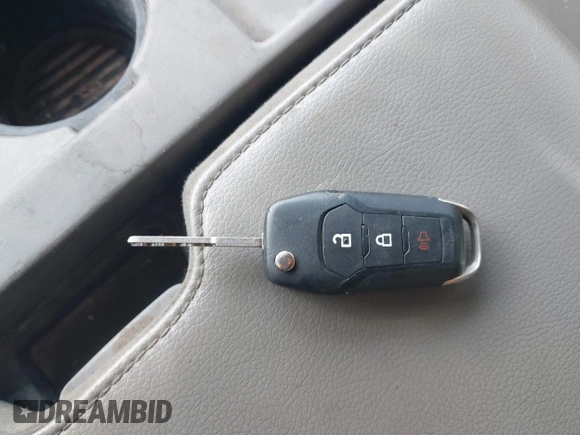 2019 Ford F-250 XL с VIN 1FT7W2B65KEE73554, выставлен на аукционе IAAI как лот 42523527 с пробегом 260 323 миль миль и . История ставок и продаж доступна на DreamBid. Изображение 10.