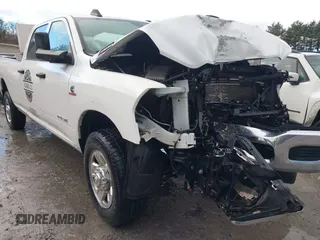 2022 Ram 2500 Tradesman with VIN 3C6UR5HL5NG377811, listed as a IAAI auction lot 41198331 with 104,892 mi miles. Bid and sale history available at carsss.com. Image 6.
