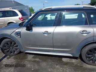 2018 MINI Countryman Cooper S with VIN WMZYT5C37J3E59574, listed as a IAAI auction lot 42534496 with 51,347 mi miles and . Bid and sale history available at DreamBid. Image 15.