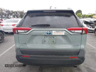 2023 Toyota RAV4 Hybrid XLE z VIN 4T3RWRFV3PU082518, wystawiony jako IAAI lot #42293513 z przebiegiem 14 463 mil mil oraz . Historia ofert i sprzedaży dostępna na DreamBid. Obrazek 16.