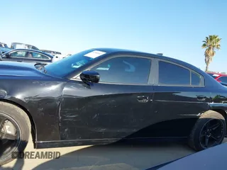 2020 Dodge Charger R/T z VIN 2C3CDXCT4LH131260, wystawiony jako IAAI lot #42185512 z przebiegiem 65 197 mil mil oraz . Historia ofert i sprzedaży dostępna na DreamBid. Obrazek 14.