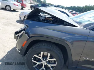 2024 Jeep Grand Cherokee Limited with VIN 1C4RJKBG4R8605017, listed as a IAAI auction lot 42660428 with 24,391 mi miles and . Bid and sale history available at DreamBid. Image 20.