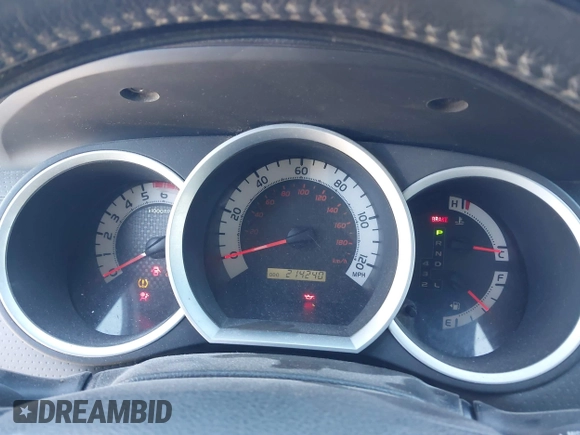2014 Toyota Tacoma PreRunner with VIN 5TFJU4GNXEX061808, listed as a IAAI auction lot 41585931 with 214,240 mi miles. Bid and sale history available at carsss.com. Image 7.