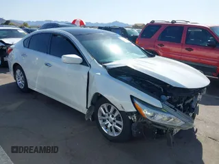 2016 Nissan Altima 2.5 S with VIN 1N4AL3AP9GN323135, listed as a IAAI auction lot 41967097 with 121,223 mi miles. Bid and sale history available at carsss.com. Image 1.