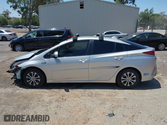 2022 Toyota Prius LE с VIN JTDKAMFP0N3204255, выставлен на аукционе IAAI как лот 42374932 с пробегом 38 552 миль миль и . История ставок и продаж доступна на DreamBid. Изображение 13.