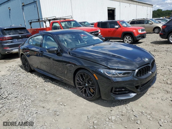 2024 BMW 8 Series 840i with VIN WBAGV4C0XRCS05059, listed as a Copart auction lot 68124154 with 0 mi miles and Salvage Title. Bid and sale history available at carsss.com. Image 4.