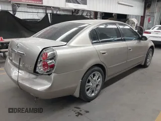 2005 Nissan Altima 3.5 SE with VIN 1N4BL11D35C138408, listed as a IAAI auction lot 41900590 with 148,315 mi miles. Bid and sale history available at carsss.com. Image 4.
