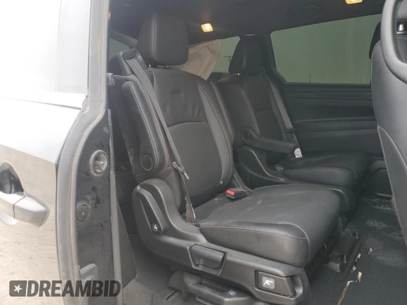 2024 Honda Odyssey Sport with VIN 5FNRL6H78RB046354, listed as a Copart auction lot 44734005 with 10,872 mi miles and Salvage Title. Bid and sale history available at DreamBid. Image 11.