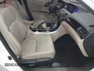 2016 Honda Accord Sedan LX with VIN 1HGCR2F31GA118046, listed as a IAAI auction lot 41606914 with 198,777 mi miles. Bid and sale history available at carsss.com. Image 5.