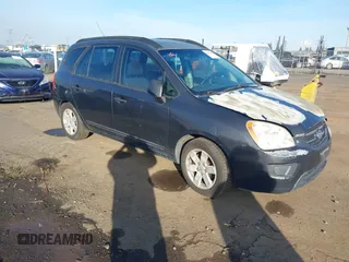 2008 Kia Rondo LX with VIN KNAFG526487190678, listed as a IAAI auction lot 41600098 with 224,845 mi miles. Bid and sale history available at carsss.com. Image 1.