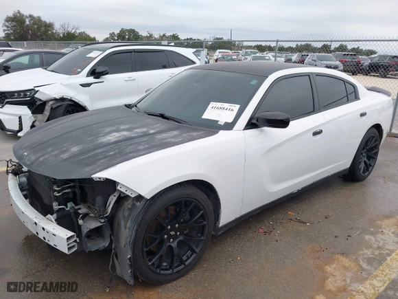 2017 Dodge Charger R/T with VIN 2C3CDXCT5HH515412, listed as a IAAI auction lot 41688416 with 111,411 mi miles. Bid and sale history available at carsss.com. Image 18.