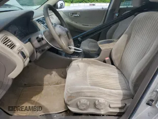 1998 Honda Accord LX with VIN 1HGCG5548WA156745, listed as a Copart auction lot 61944775 with 357,402 mi miles and Salvage title. Bid and sale history available at DreamBid. Image 7.