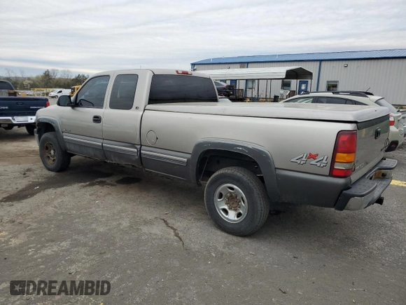 2000 Chevrolet Silverado 2500 LT with VIN 1GCGK29U0YE159920, listed as a Copart auction lot 53829755 with 104,964 mi miles and Clean Title. Bid and sale history available at carsss.com. Image 2.