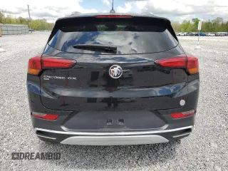 2022 Buick Encore GX Essence z VIN KL4MMGSL5NB000006, wystawiony jako Copart lot #55819465 z przebiegiem 11 849 mil mil oraz Szkoda całkowita • Salvage title. Historia ofert i sprzedaży dostępna na DreamBid. Obrazek 6.