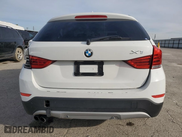 2015 BMW X1 sDrive28i with VIN WBAVM1C58FVZ93621, listed as a Copart auction lot 49897325 with 72,884 mi miles and Salvage Title. Bid and sale history available at carsss.com. Image 6.