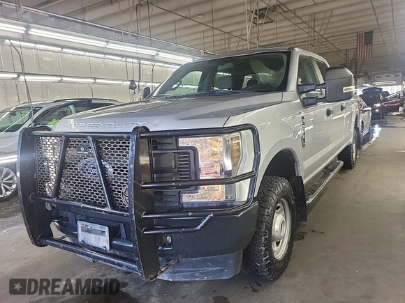 2019 Ford Super Duty F-250 SRW XL with VIN 1FT7W2B64KEF83432, listed as a IAAI auction lot 42194351 with 94,892 mi miles. Bid and sale history available at carsss.com. Image 2.