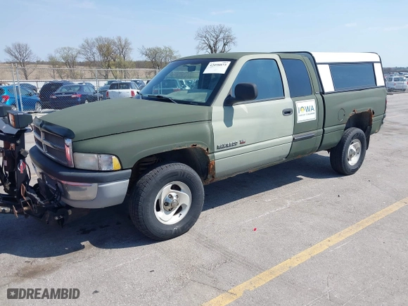 2001 Dodge Ram 1500 with VIN 1B7HF13Z41J601229, listed as a IAAI auction lot 42098873 with 178,970 mi miles. Bid and sale history available at carsss.com. Image 2.
