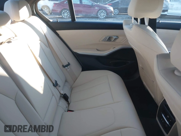 2020 BMW 3 Series 330i z VIN 3MW5R1J06L8B11272, wystawiony jako IAAI lot #41376487 z przebiegiem 28 683 mil mil oraz . Historia ofert i sprzedaży dostępna na DreamBid. Obrazek 8.