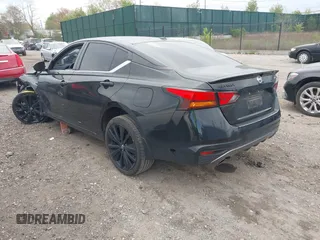 2022 Nissan Altima SR z VIN 1N4BL4CV8NN382308, wystawiony jako IAAI lot #42147379 z przebiegiem 38 225 mil mil oraz . Historia ofert i sprzedaży dostępna na DreamBid. Obrazek 3.