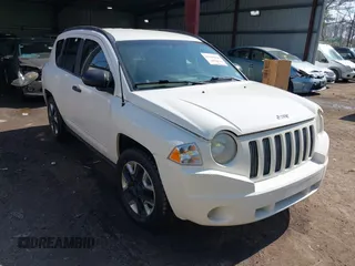 2008 Jeep Compass Sport with VIN 1J8FF47W98D584311, listed as a IAAI auction lot 41644836 with 213,271 mi miles. Bid and sale history available at carsss.com. Image 1.