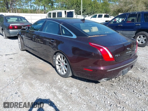 2013 Jaguar XJ Portfolio z VIN SAJWJ2GD9D8V46641, wystawiony jako IAAI lot #41817267 z przebiegiem Nie podano mil oraz . Historia ofert i sprzedaży dostępna na DreamBid. Obrazek 3.