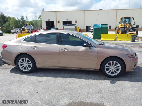 2018 Chevrolet Malibu LT with VIN 1G1ZD5ST1JF208525, listed as a IAAI auction lot 42055307 with 109,147 mi miles. Bid and sale history available at carsss.com. Image 13.