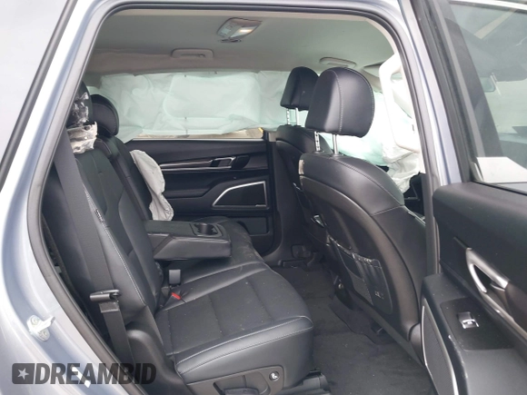 2023 Kia Telluride LX z VIN 5XYP24GC7PG331419, wystawiony jako IAAI lot #41794455 z przebiegiem 34 941 mil mil oraz . Historia ofert i sprzedaży dostępna na DreamBid. Obrazek 8.