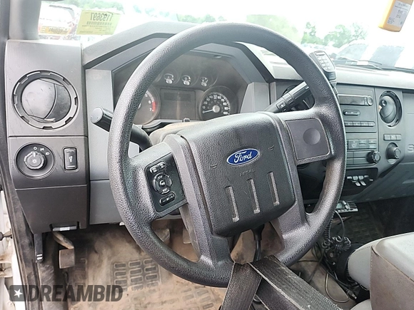 2015 Ford F-250 Lariat z VIN 1FT7W2B61FEC91968, wystawiony jako IAAI lot #42575818 z przebiegiem 171 621 mil mil oraz . Historia ofert i sprzedaży dostępna na DreamBid. Obrazek 21.