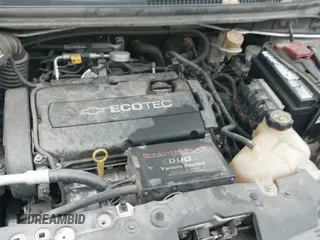 2013 Chevrolet Sonic LT с VIN 1G1JC6SH5D4219139, выставлен на аукционе IAAI как лот 41271259 с пробегом 120 442 миль миль и . История ставок и продаж доступна на DreamBid. Изображение 19.