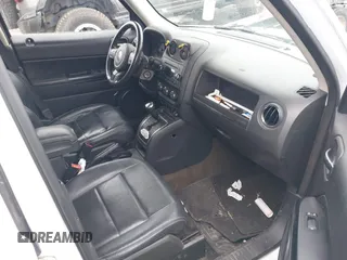 2016 Jeep Patriot High Altitude Edition with VIN 1C4NJRFB9GD808902, listed as a IAAI auction lot 41919059 with 123,265 mi miles. Bid and sale history available at carsss.com. Image 5.