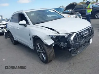 2020 Audi Q3 S line Premium Plus с VIN WA1EECF38L1118221, выставлен на аукционе IAAI как лот 42439799 с пробегом 40 715 миль миль и . История ставок и продаж доступна на DreamBid. Изображение 1.