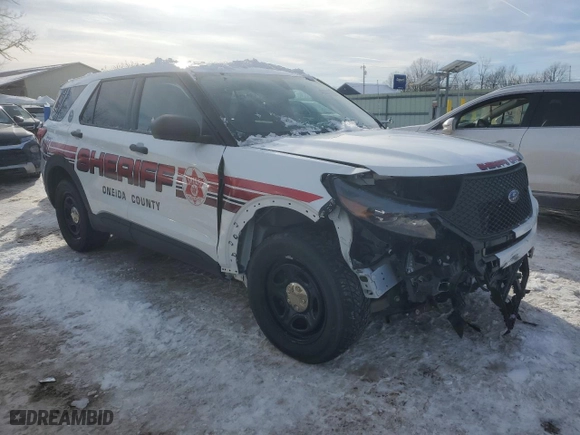 2022 Ford Police Interceptor Utility with VIN 1FM5K8AB0NGA33217, listed as a Copart auction lot 42330745 with 112,875 mi miles and Salvage Title. Bid and sale history available at carsss.com. Image 4.