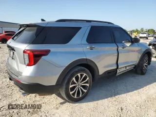 2022 Ford Explorer ST-Line with VIN 1FMSK7KH3NGC31810, listed as a Copart auction lot 51097375 with 42,593 mi miles and Salvage Title. Bid and sale history available at carsss.com. Image 3.