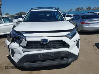 2023 Toyota RAV4 Hybrid XLE with VIN 4T3RWRFV2PU085104, listed as a IAAI auction lot 41825077 with 110,877 mi miles. Bid and sale history available at carsss.com. Image 12.