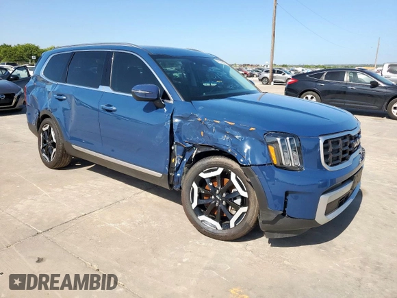 2024 Kia Telluride S with VIN 5XYP6DGC7RG492778, listed as a Copart auction lot 65922665 with 35,655 mi miles and Salvage title. Bid and sale history available at DreamBid. Image 4.