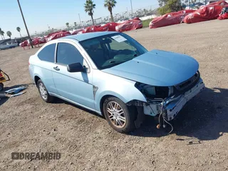 2008 Ford Focus SE z VIN 1FAHP33NX8W163499, wystawiony jako IAAI lot #41600298 z przebiegiem Nie podano mil oraz . Historia ofert i sprzedaży dostępna na DreamBid. Obrazek 1.
