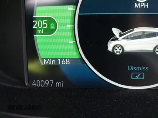 2018 Chevrolet Bolt EV LT с VIN 1G1FW6S09J4140303, выставлен на аукционе IAAI как лот 42029513 с пробегом 40 097 миль миль и . История ставок и продаж доступна на DreamBid. Изображение 16.