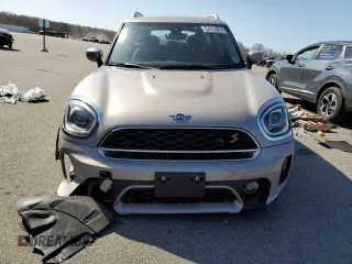 2024 MINI Countryman Cooper S with VIN WMZ83BR07R3S04122, listed as a Copart auction lot 49089105 with 31,460 mi miles and Clean Title. Bid and sale history available at carsss.com. Image 5.