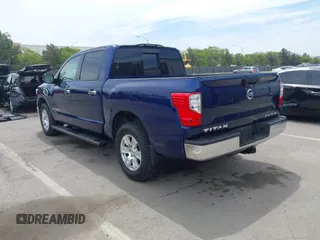 2017 Nissan Titan SV z VIN 1N6AA1EJ1HN535598, wystawiony jako IAAI lot #42237925 z przebiegiem 49 425 mil mil oraz . Historia ofert i sprzedaży dostępna na DreamBid. Obrazek 3.
