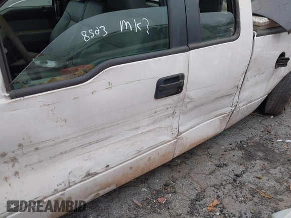 2014 Ford F-150 XL with VIN 1FTEX1CM5EKG08503, listed as a IAAI auction lot 41370072 with 286,117 mi miles and . Bid and sale history available at DreamBid. Image 17.