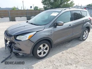 2013 Ford Escape SE z VIN 1FMCU0GX9DUC42459, wystawiony jako IAAI lot #42526275 z przebiegiem 203 310 mil mil oraz . Historia ofert i sprzedaży dostępna na DreamBid. Obrazek 2.
