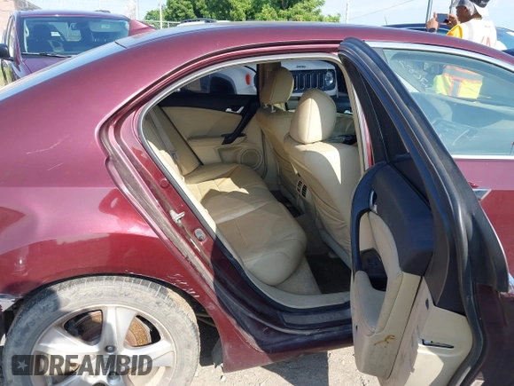 2011 Acura TSX с VIN JH4CU2F68BC013605, выставлен на аукционе IAAI как лот 42768323 с пробегом 211 205 миль миль и . История ставок и продаж доступна на DreamBid. Изображение 8.