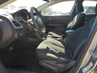 2015 Dodge Dart SXT z VIN 1C3CDFBB6FD265465, wystawiony jako Copart lot #49398045 z przebiegiem 129 931 mil mil oraz Szkoda całkowita • Salvage title. Historia ofert i sprzedaży dostępna na DreamBid. Obrazek 7.