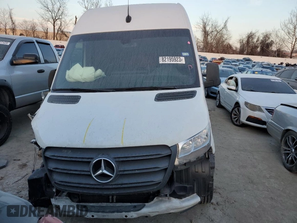 2021 Mercedes-Benz Sprinter Cargo with VIN W1Y4ECHY8MT077911, listed as a Copart auction lot 82195923 with Not Provided miles and . Bid and sale history available at carsss.com. Image 5.