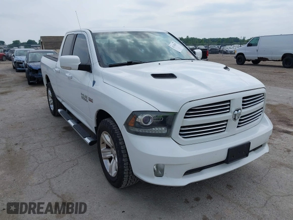 2013 Ram 1500 Sport z VIN 1C6RR7HT5DS540997, wystawiony jako IAAI lot #42142831 z przebiegiem 135 632 mil mil oraz . Historia ofert i sprzedaży dostępna na DreamBid. Obrazek 1.